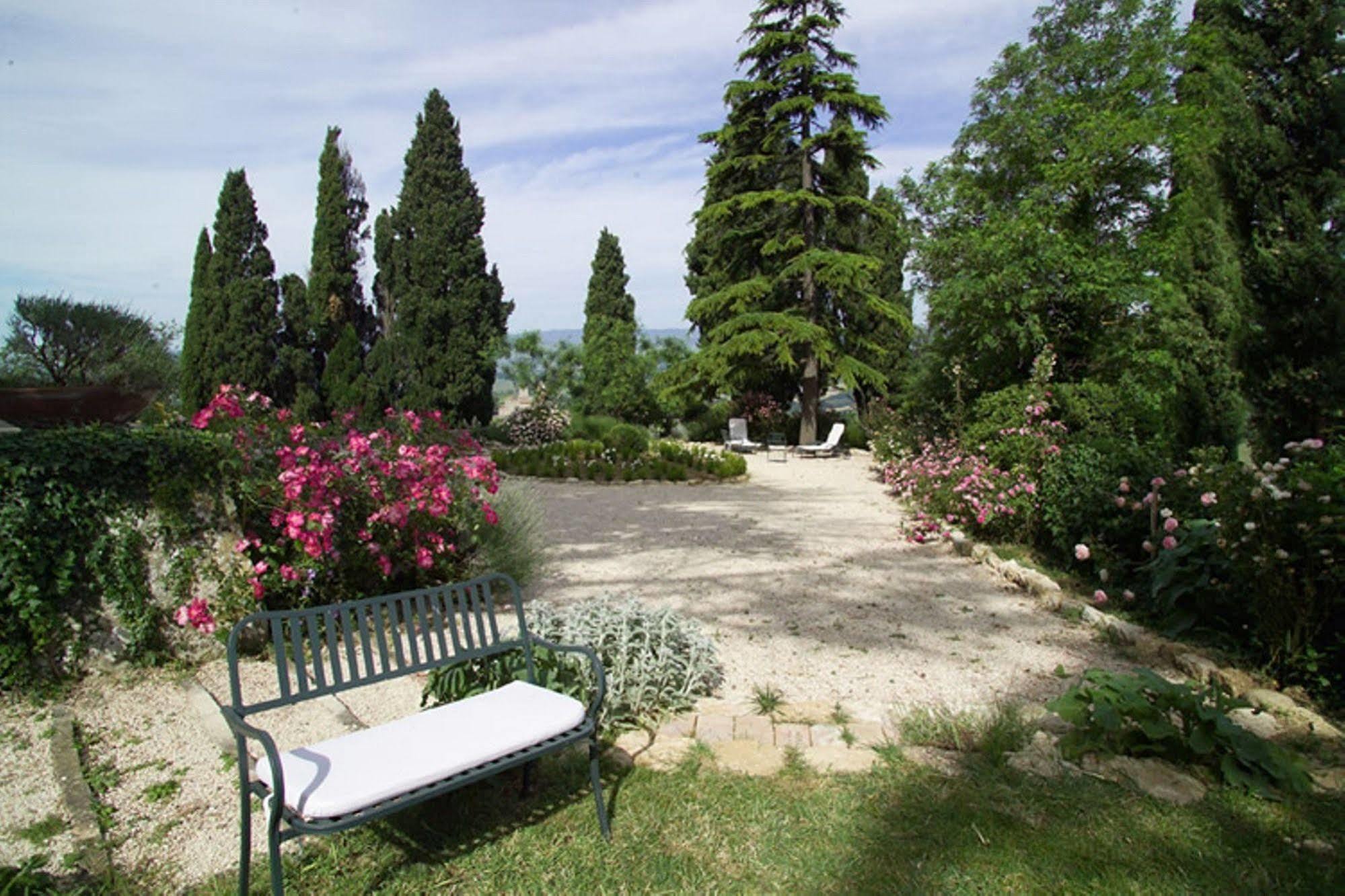 Aparthotel Torre Almonte Todi Exterior foto
